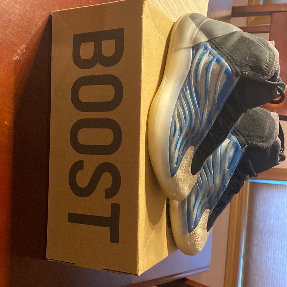 Yeezy boost youth